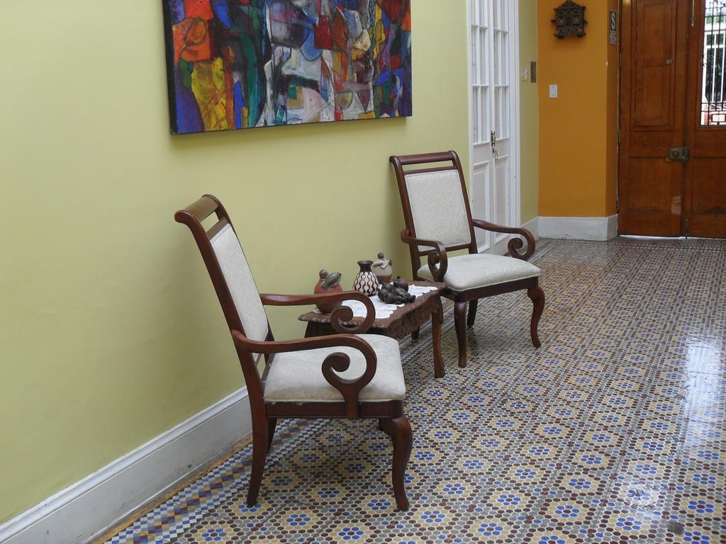 Bed and breakfast Residencial Miraflores *