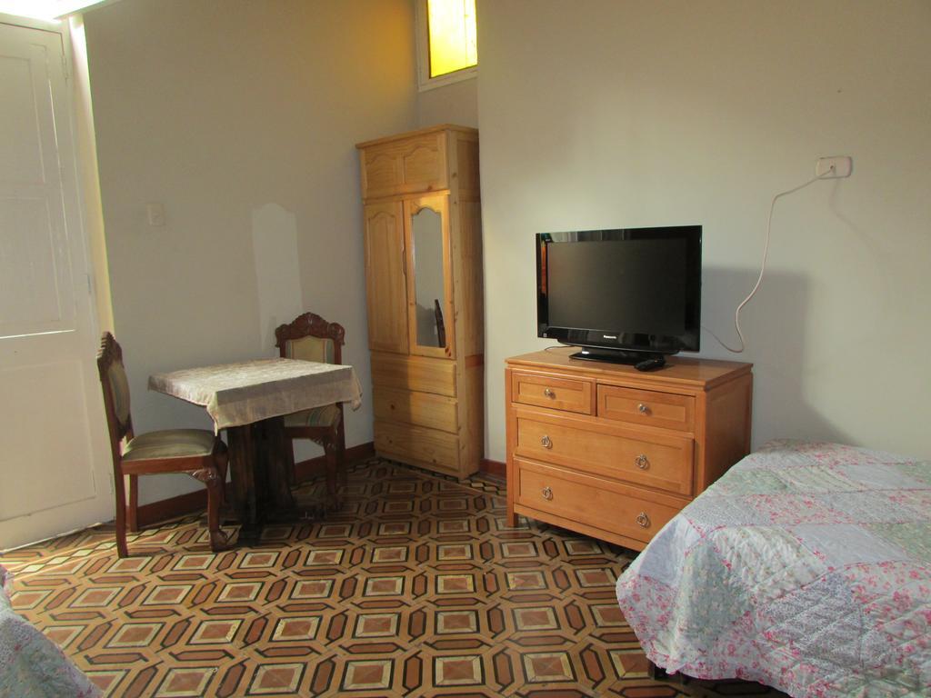 Bed and breakfast Residencial Miraflores